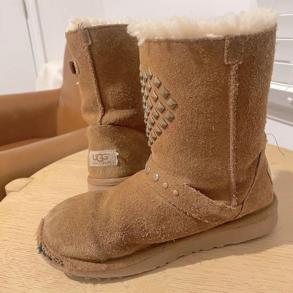 UGG Kids Girl’s Boots Size 3